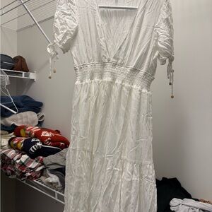 Chic White Long Sleeve Dress Small